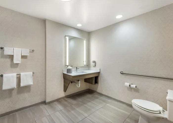 Express By Ihg 2*
