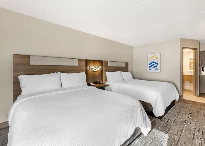 Express By Ihg Crestwood