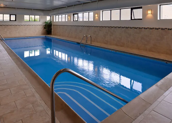 Express By Ihg 2* Crestwood