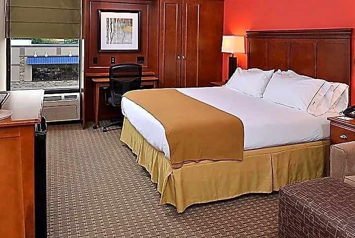 Express By Ihg 2* Crestwood