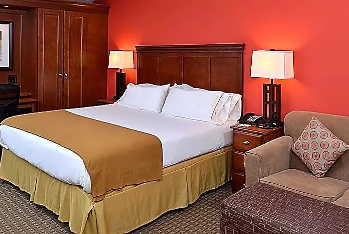Express By Ihg Hotel 2*